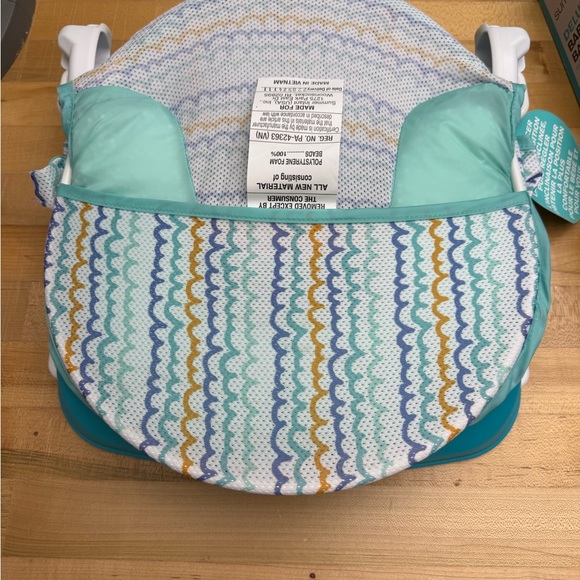 Summer Deluxe Baby Bather Folding Bath Sling - Picture 6 of 7